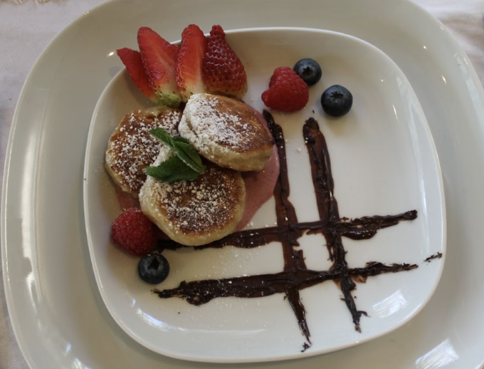 Syrniki - Ukrainian Cottage Cheese Pancakes